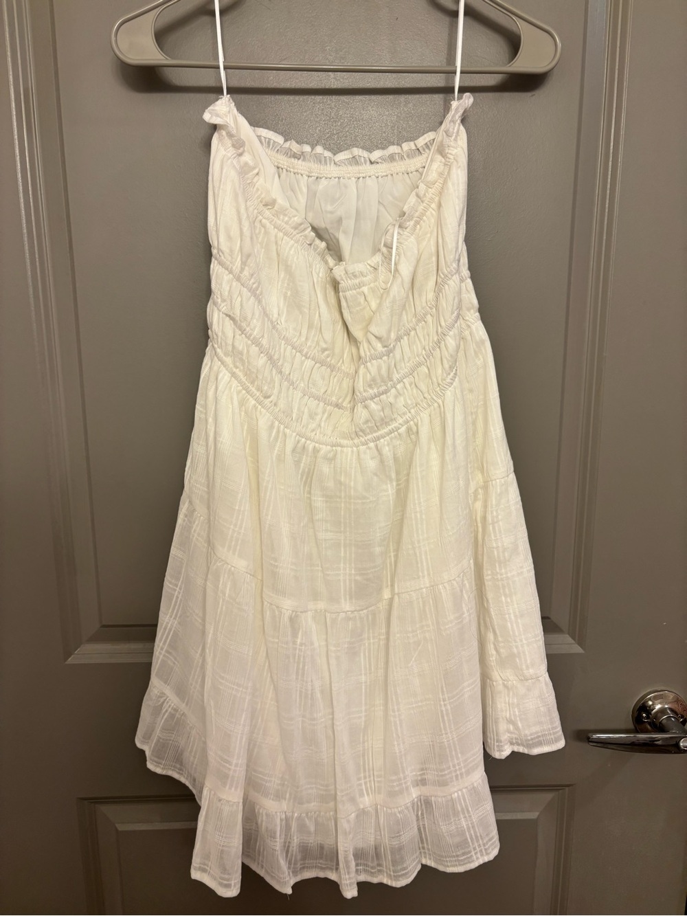 Women's White Strapless Dress - Picture 3 of 3